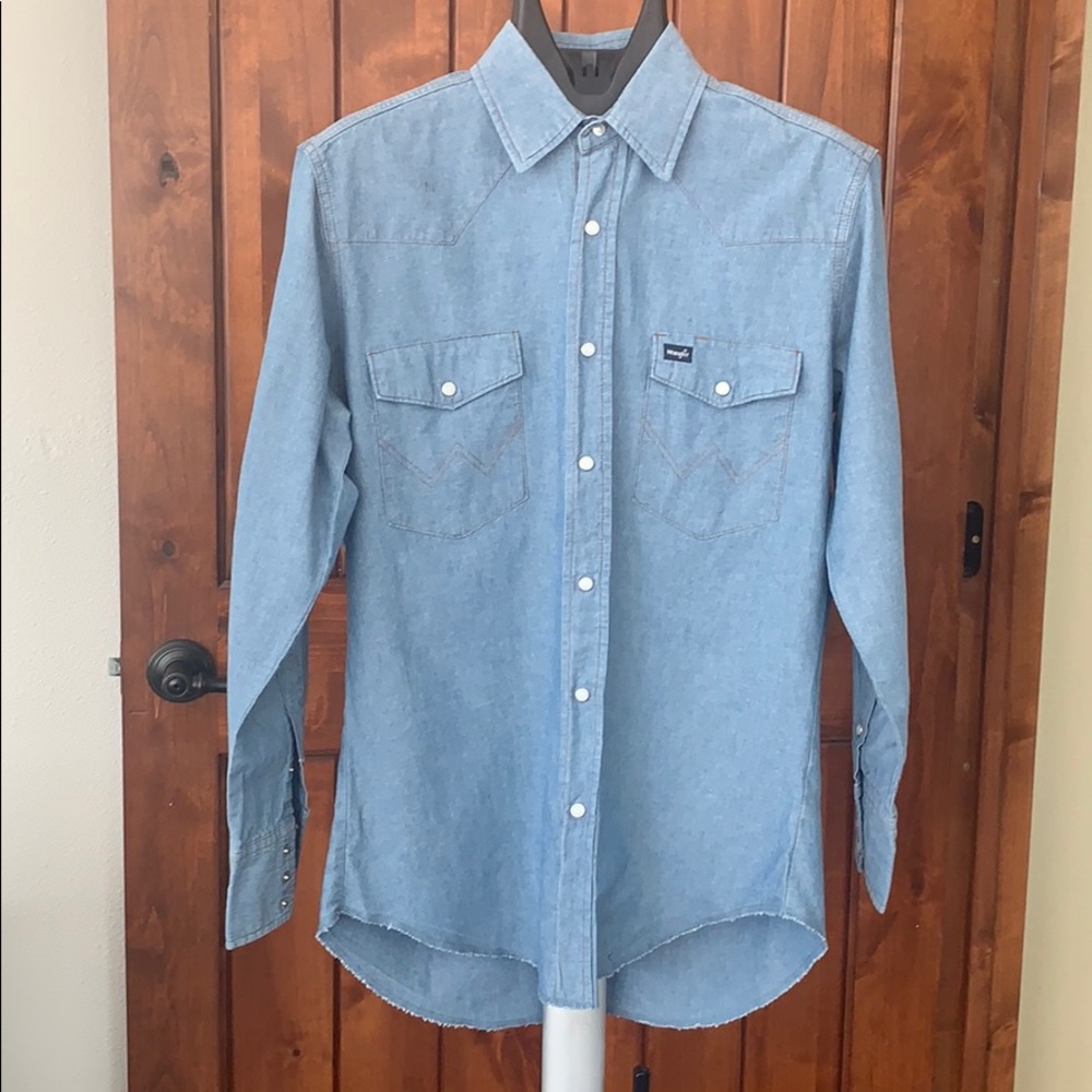 Wrangler work shirt button snap in Medium